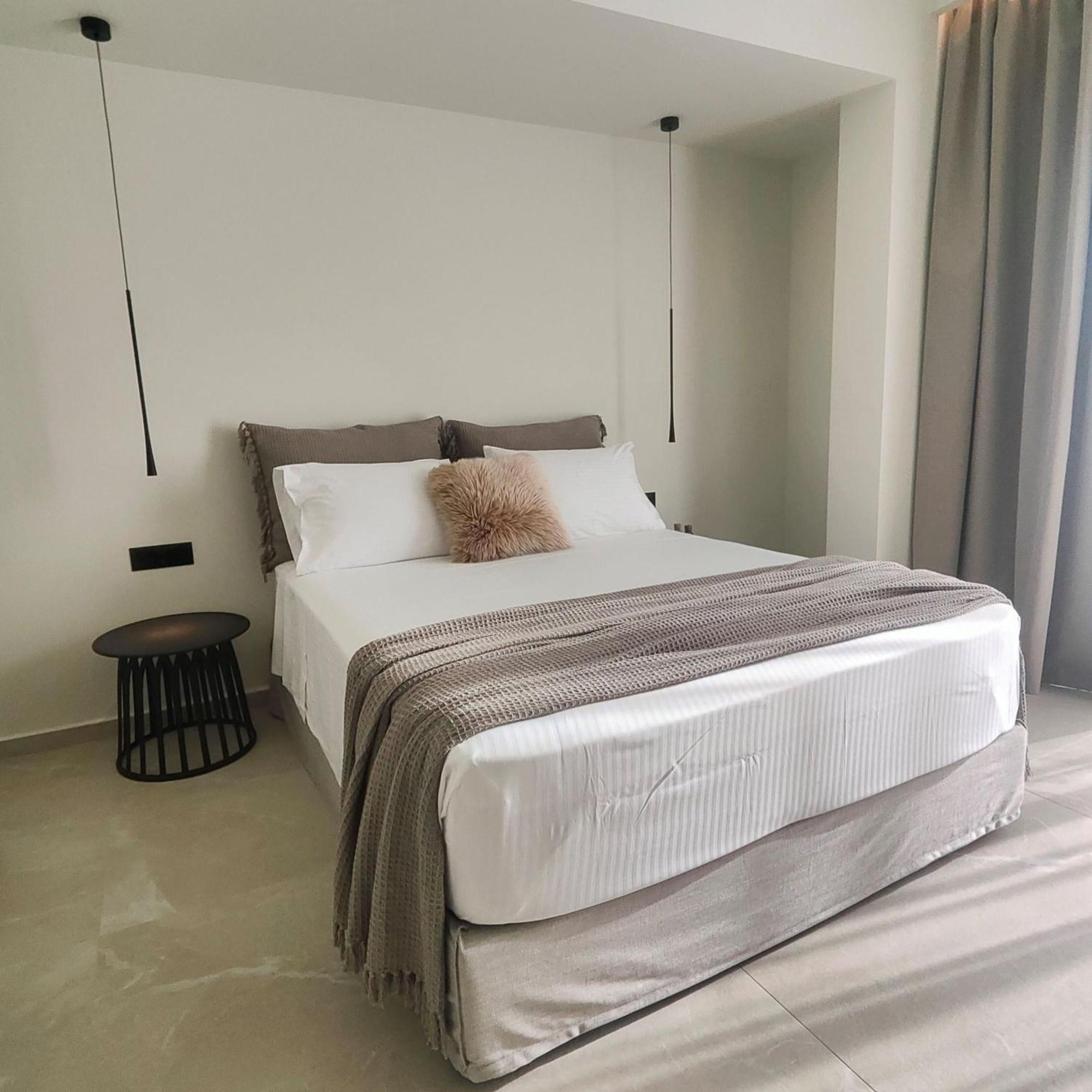 Rhotheon Suites In Іялісос Екстер'єр фото
