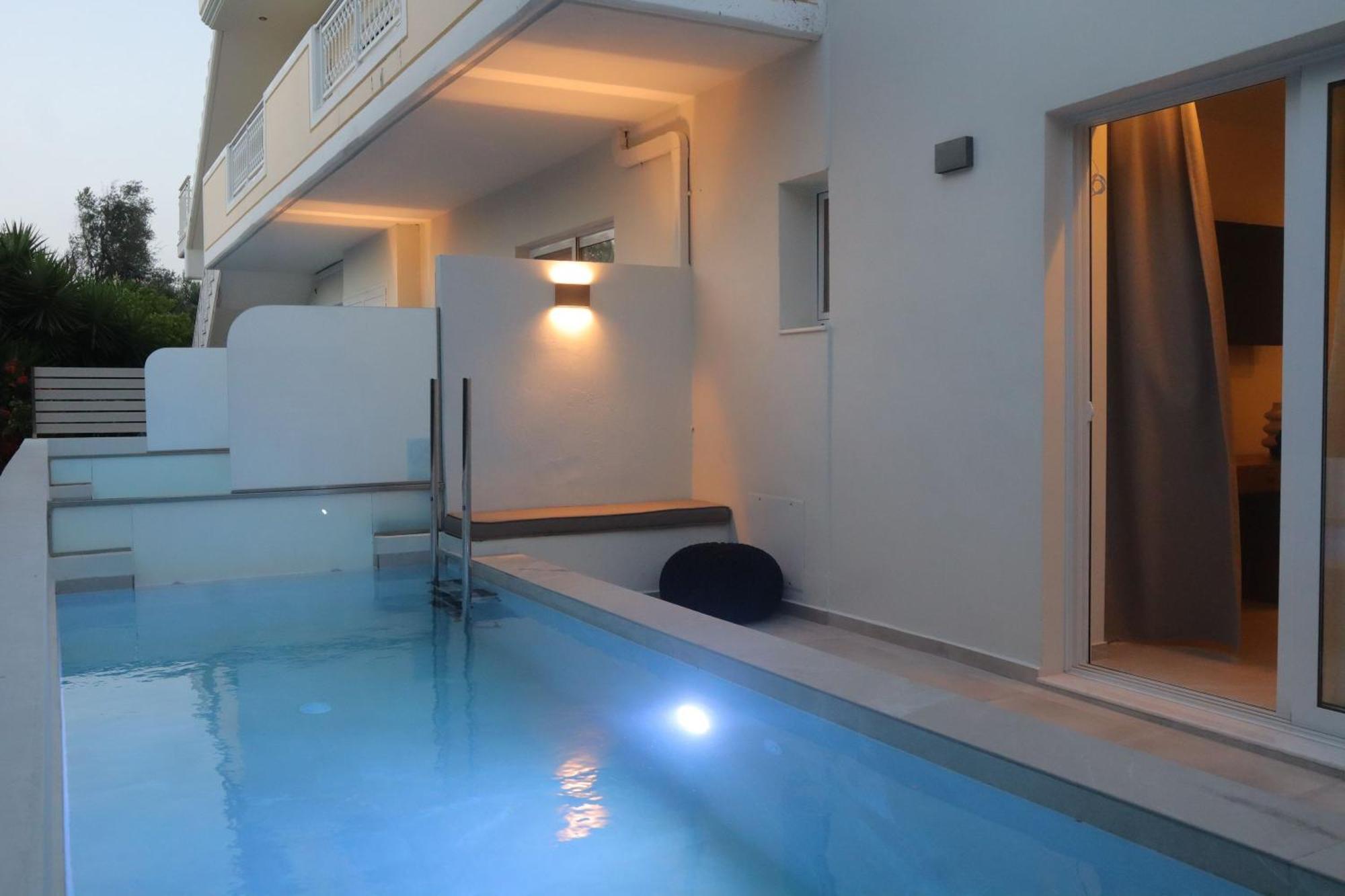 Rhotheon Suites In Іялісос Екстер'єр фото